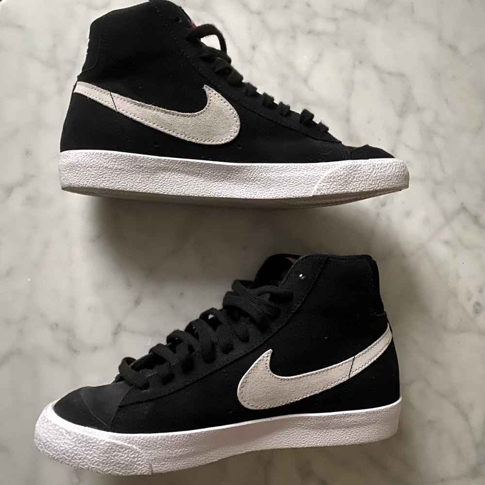 Nike Blazer Mid '77 - Women's Size 7.5